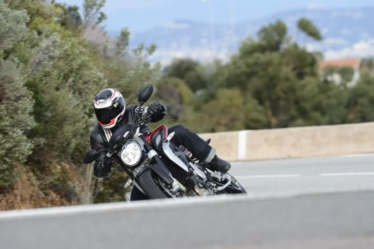MV Agusta Brutale 800   (8)