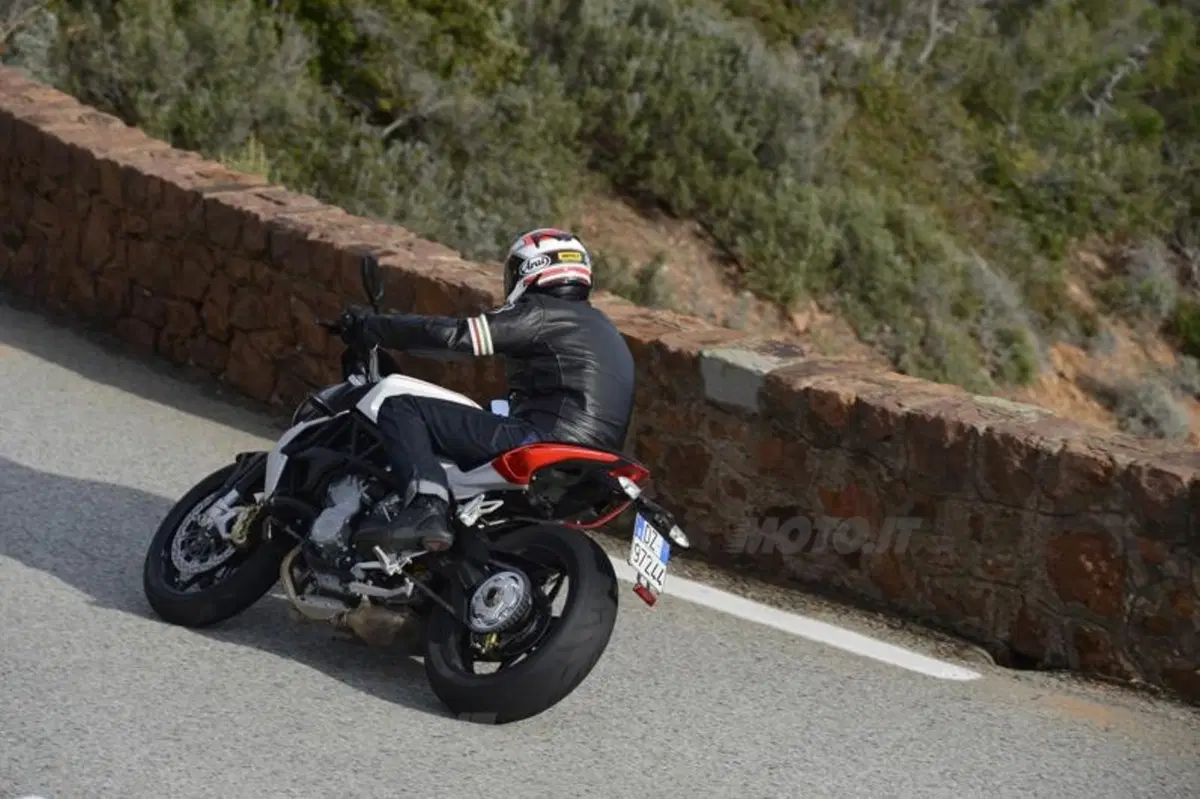 MV Agusta Brutale 800   (10)