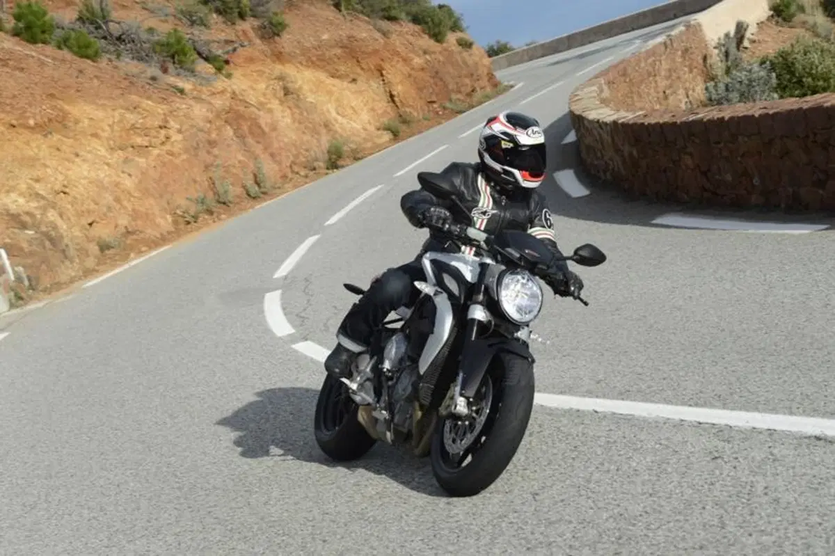 MV Agusta Brutale 800   (11)