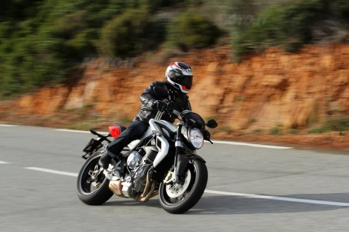 MV Agusta Brutale 800   (17)