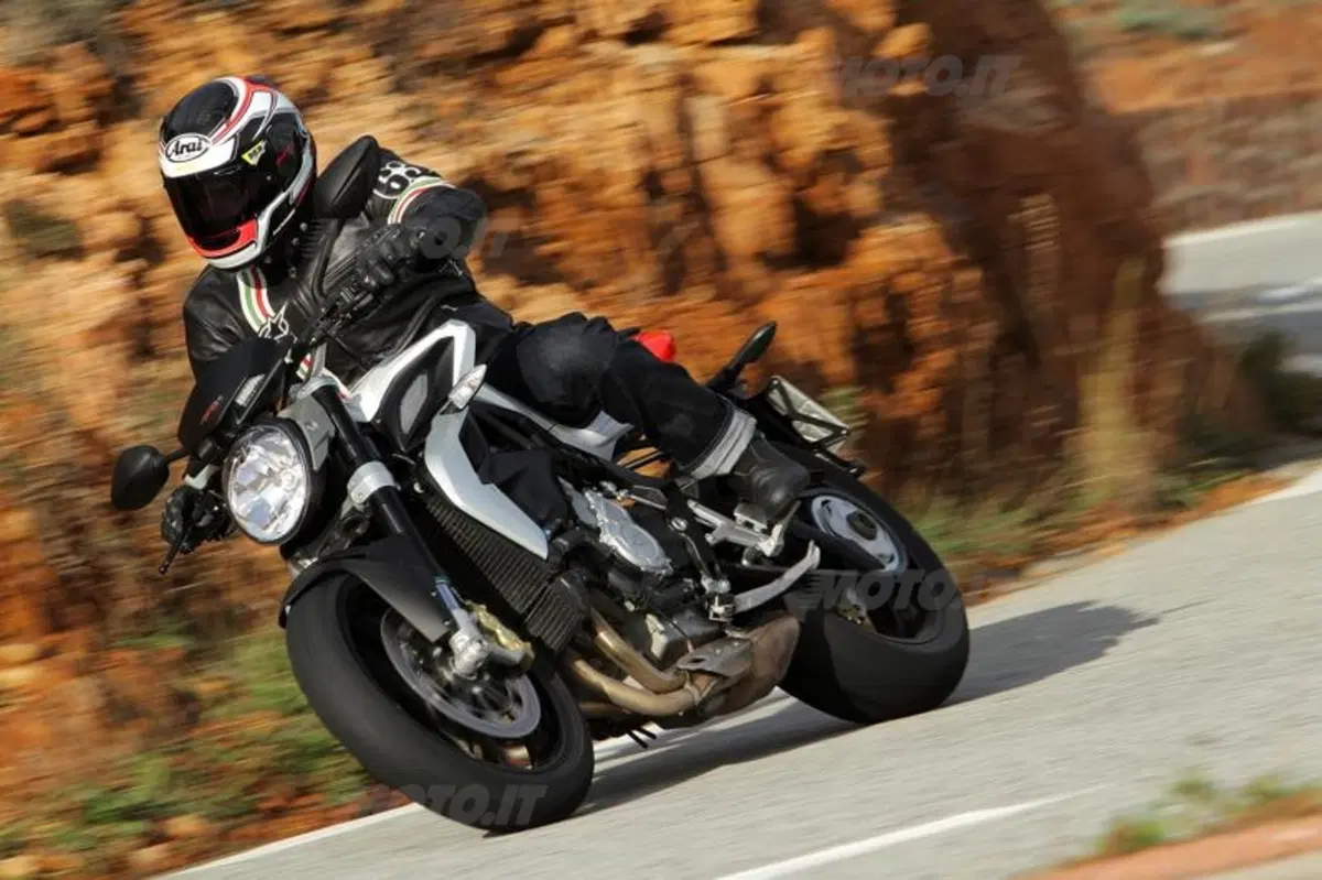 MV Agusta Brutale 800   (18)