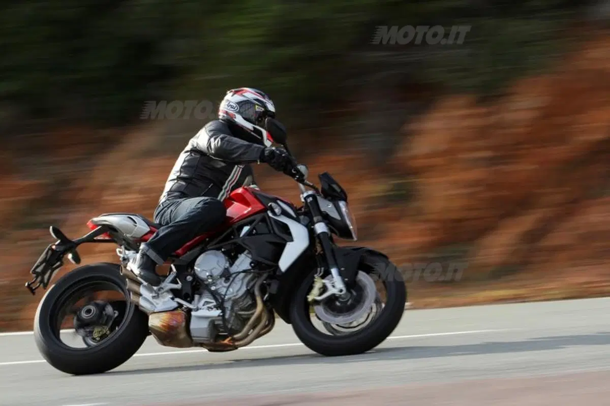MV Agusta Brutale 800   (19)