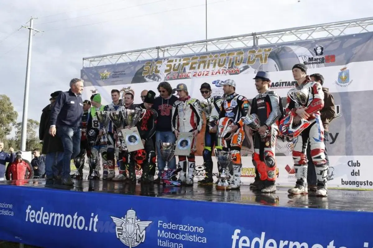 Sic Supermoto Day: Dovizioso sul gradino più alto del podio, Rossi terzo