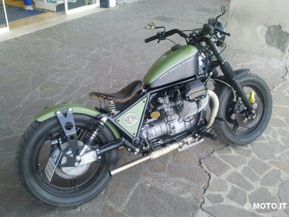 Le strane di Moto.it: Moto Guzzi 850T5 Bobber (5)