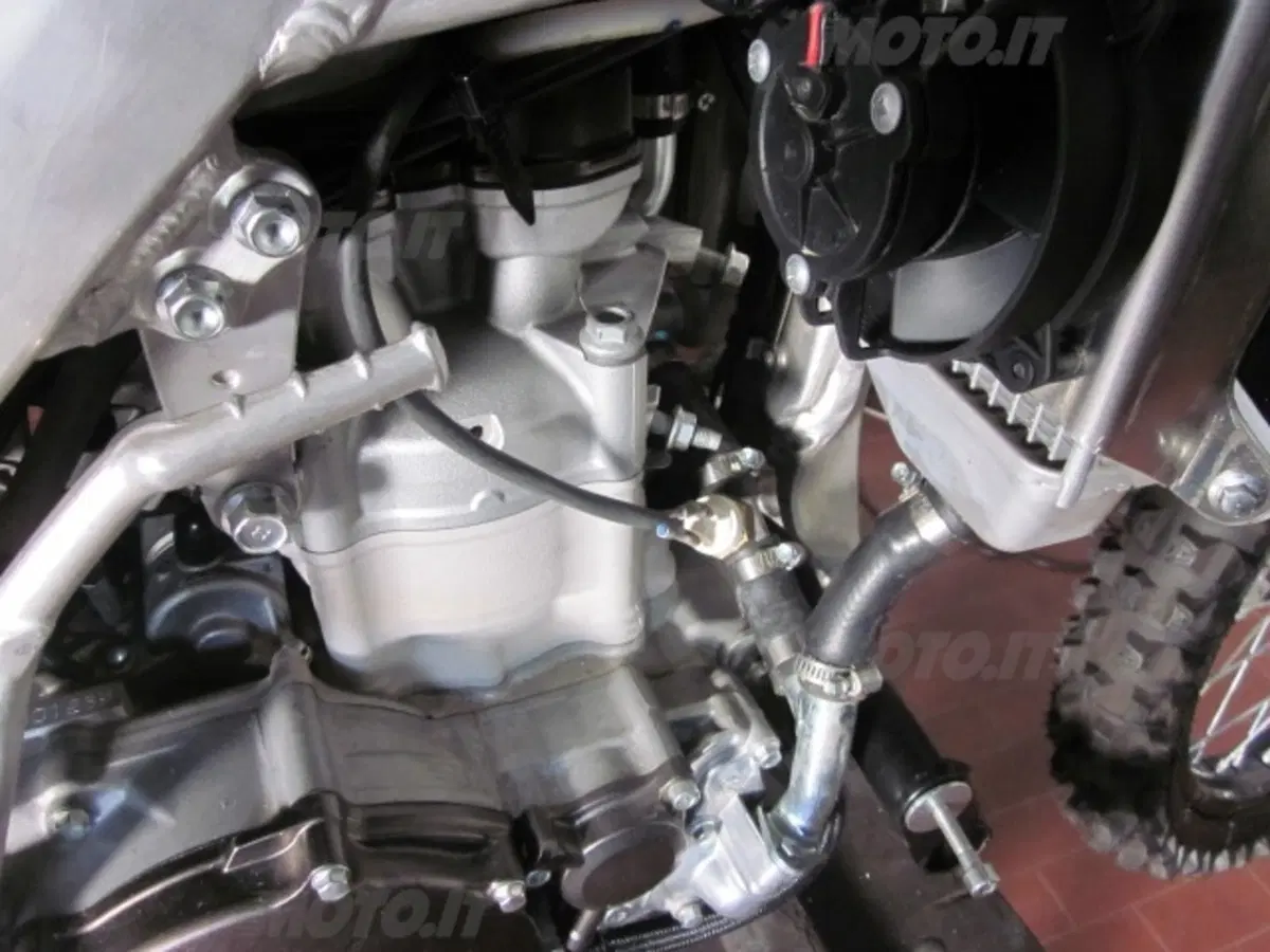 Moto.it alla Dakar con Franco Picco: la preparazione della Yamaha WR450F (15)