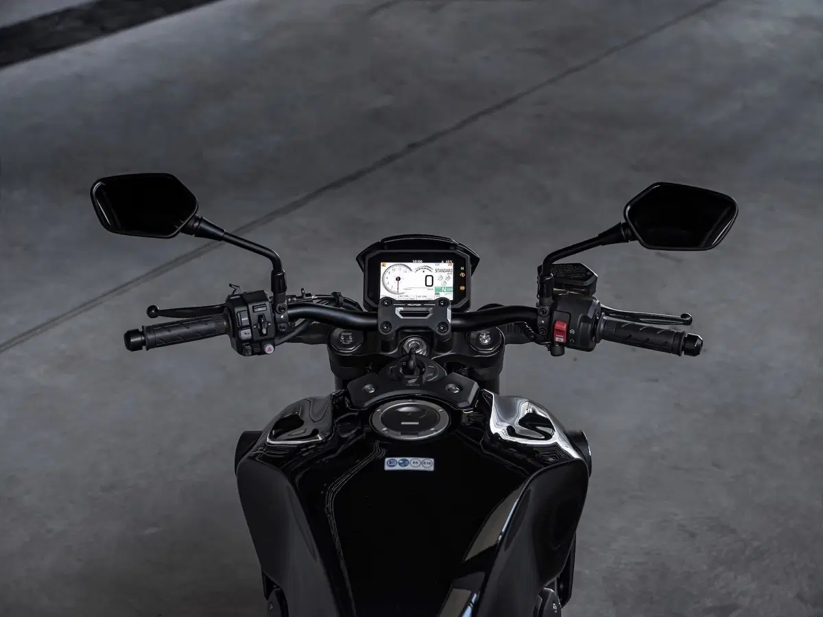 Honda CB1000R 2021: Euro5 e finiture più aggiornate (3)