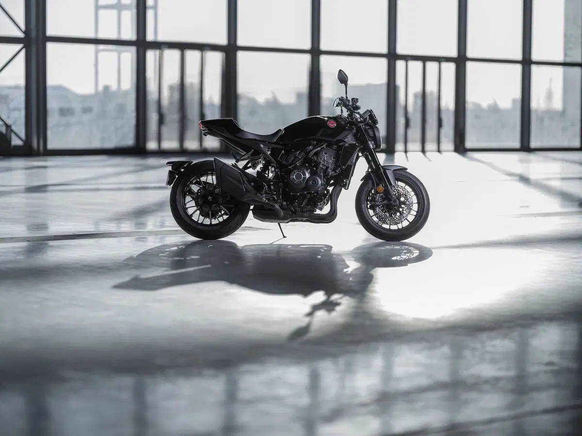 Honda CB1000R 2021: Euro5 e finiture più aggiornate (3)