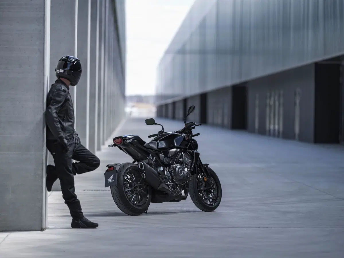 Honda CB1000R 2021: Euro5 e finiture più aggiornate (4)