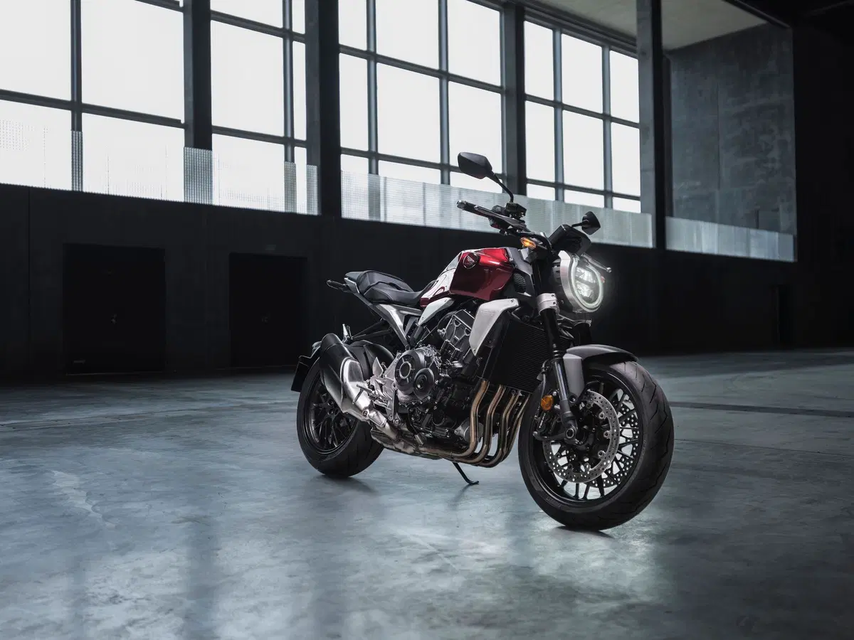 Honda CB1000R 2021: Euro5 e finiture più aggiornate (18)