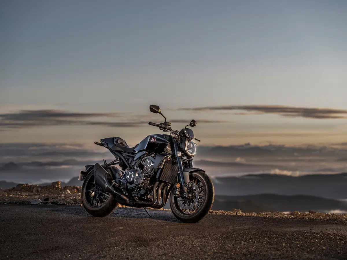 Honda CB1000R 2021: Euro5 e finiture più aggiornate (21)