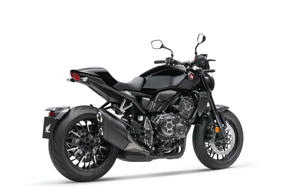 Honda CB1000R 2021: Euro5 e finiture più aggiornate