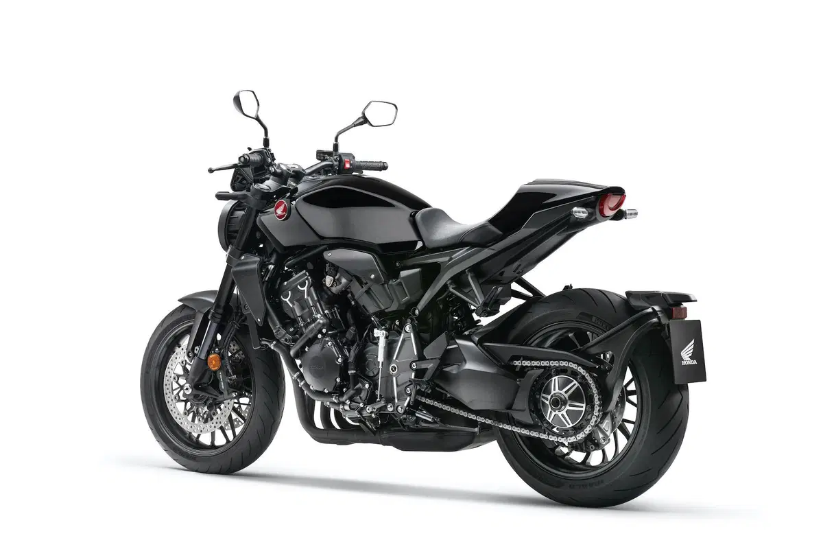 Honda CB1000R 2021: Euro5 e finiture più aggiornate (5)