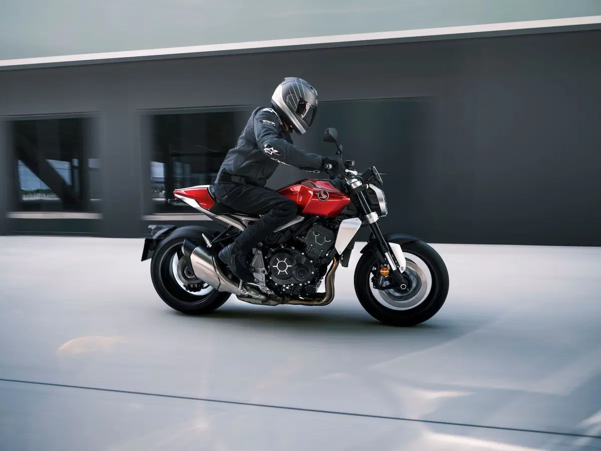 Honda CB1000R 2021: Euro5 e finiture più aggiornate (2)