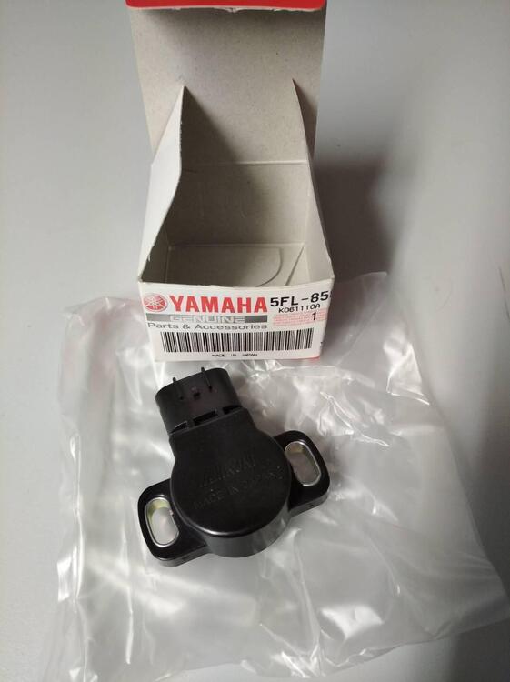 SENSORE POSIZIONE FARFALLA (TPS)ORIGINALE YAMAHA 5