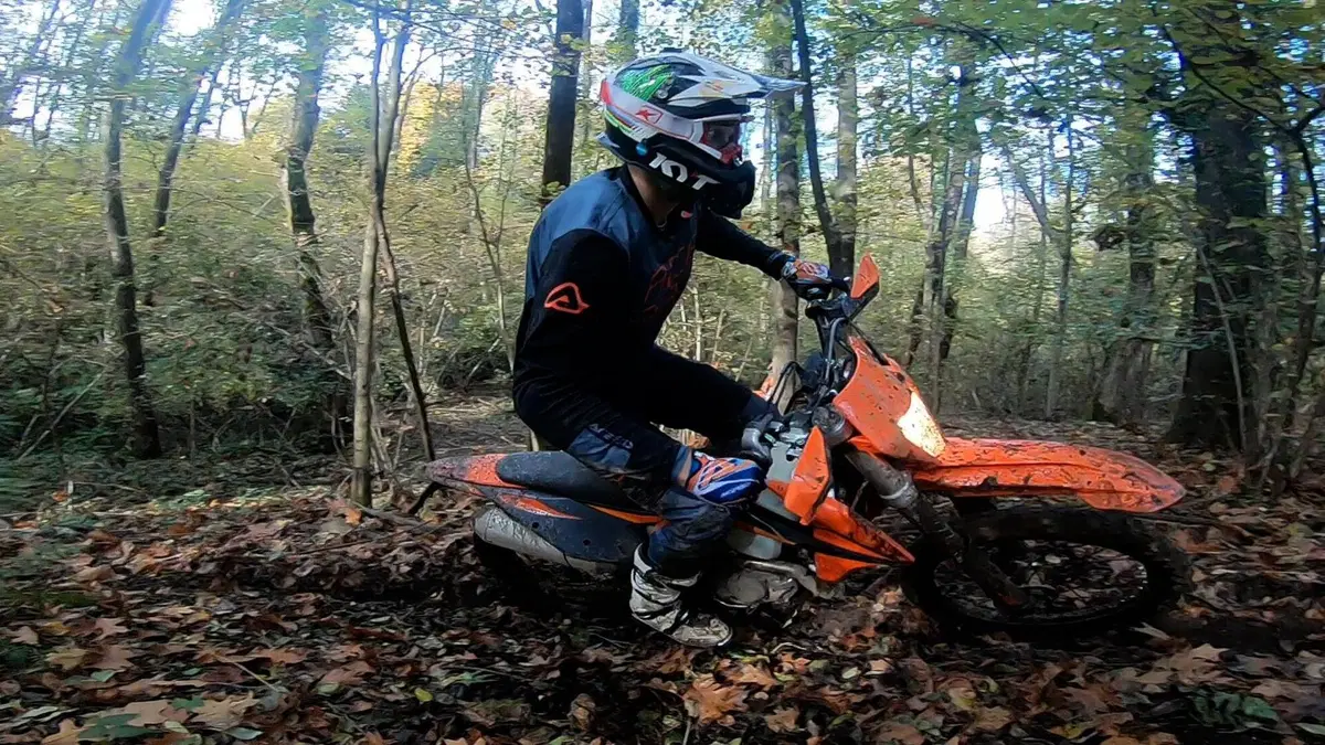 KTM EXC-F 450 2021 TEST: stabilità e potenza al top