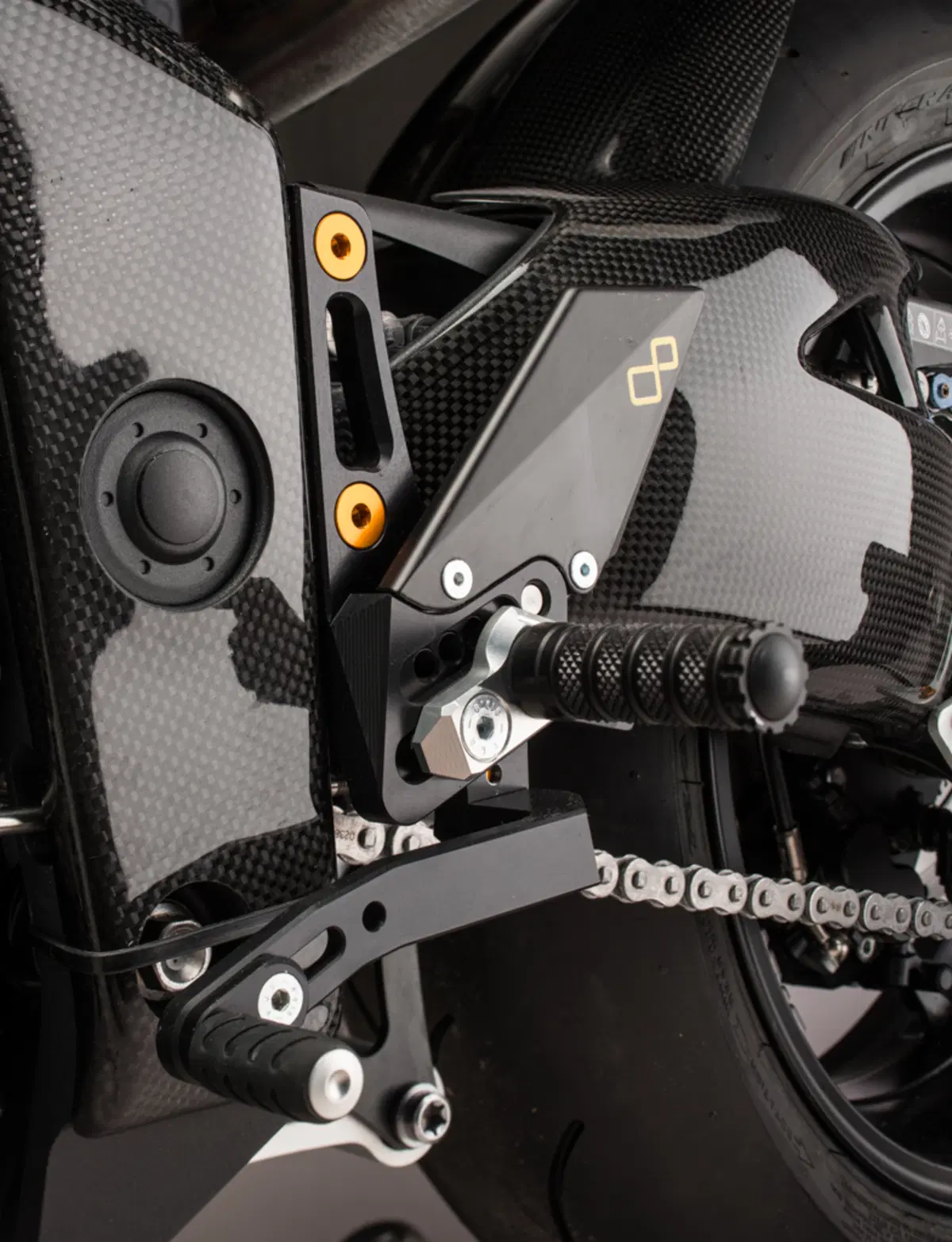 Accessori LighTech per Triumph Speed Triple 1050 (6)