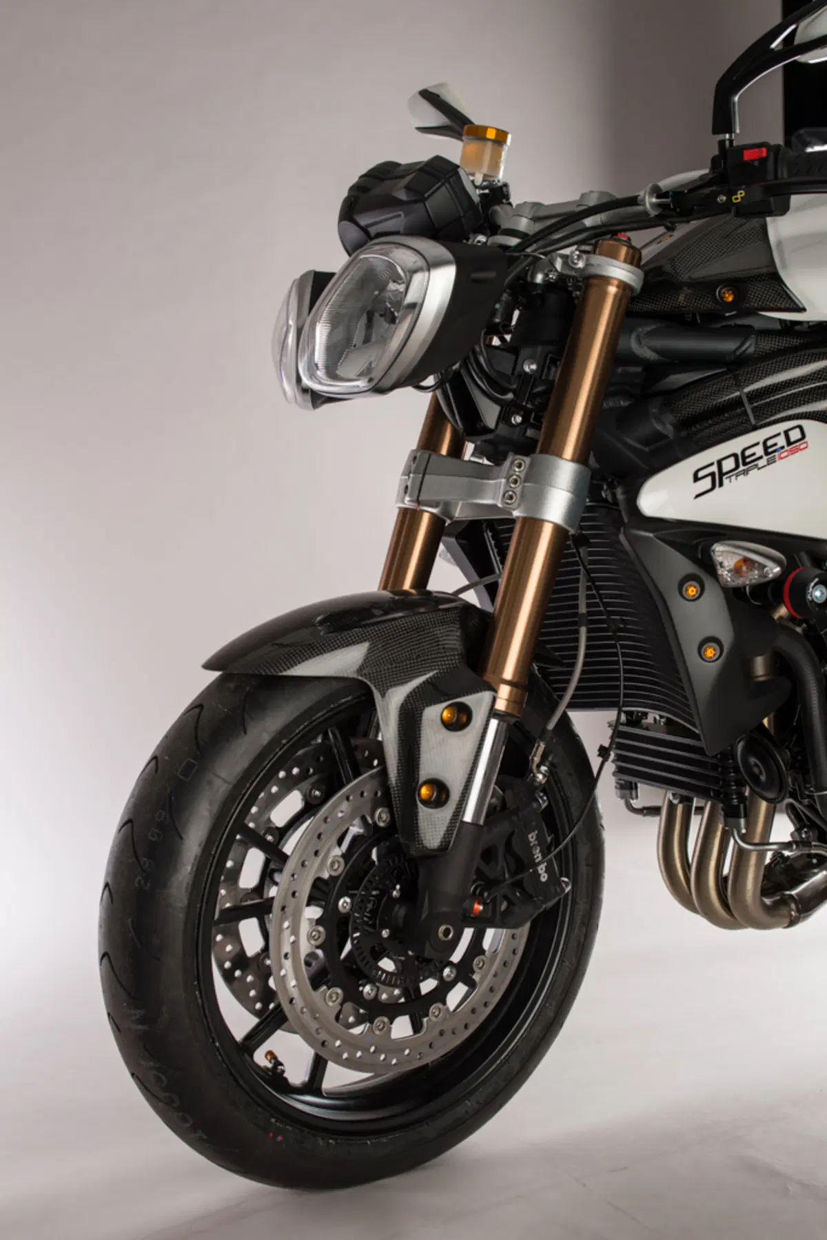 Accessori LighTech per Triumph Speed Triple 1050 (8)