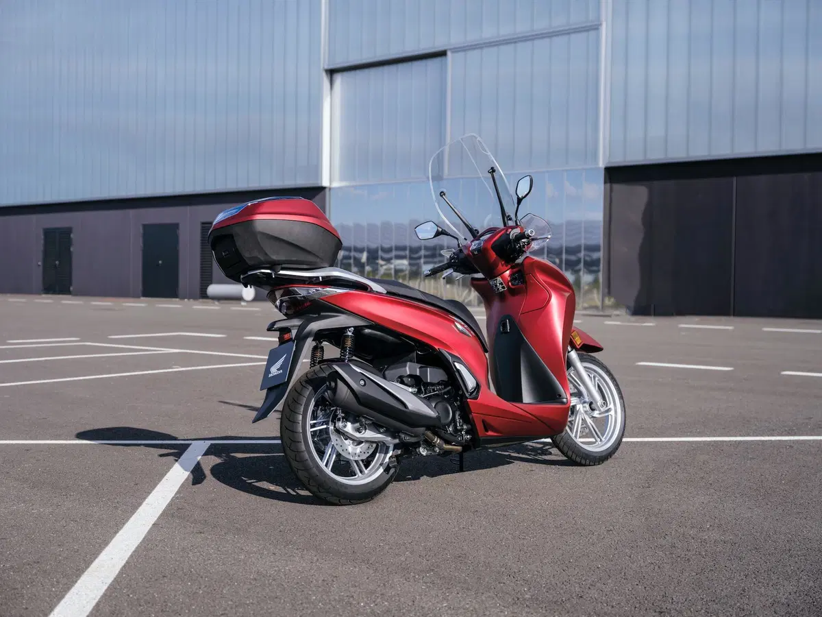 Honda SH 350 2021: più bello, più potente (16)