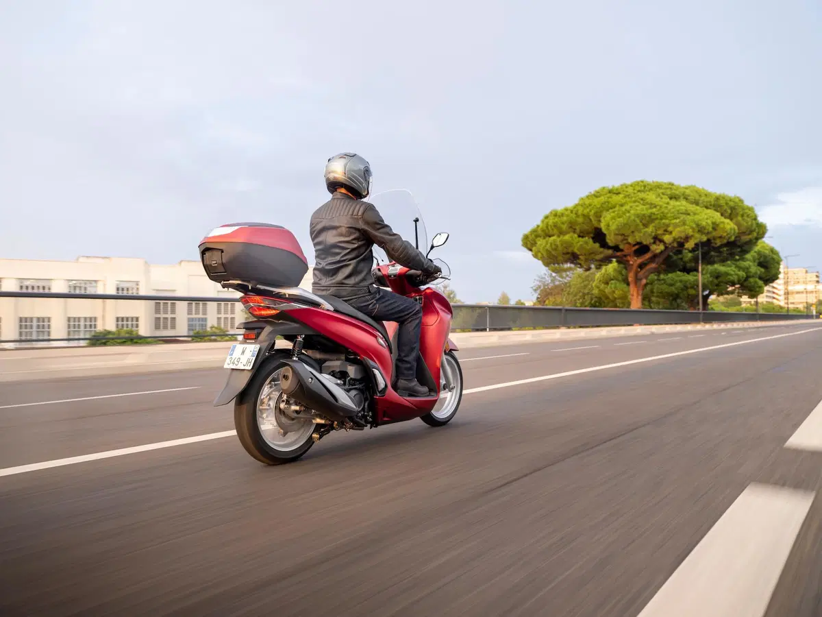 Honda SH 350 2021: più bello, più potente (18)