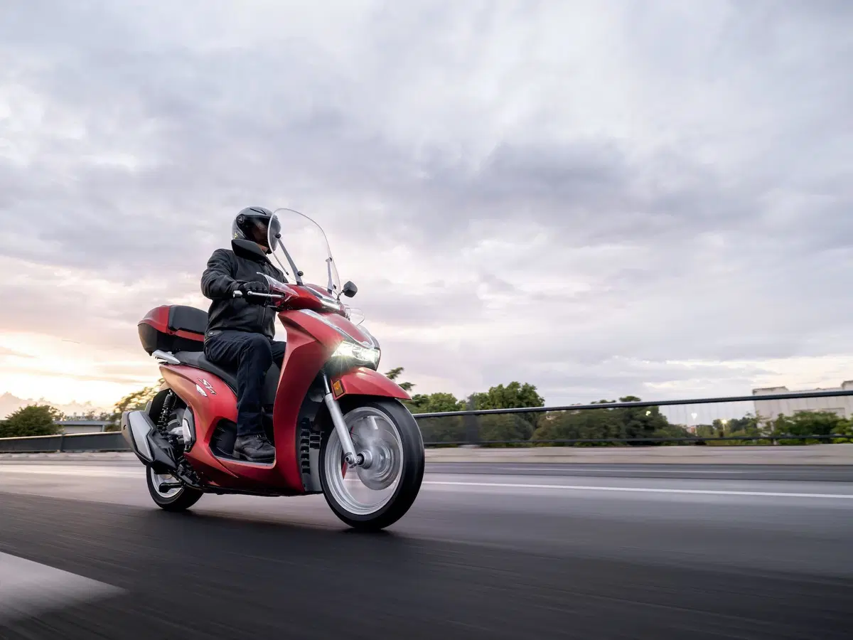 Honda SH 350 2021: più bello, più potente (17)
