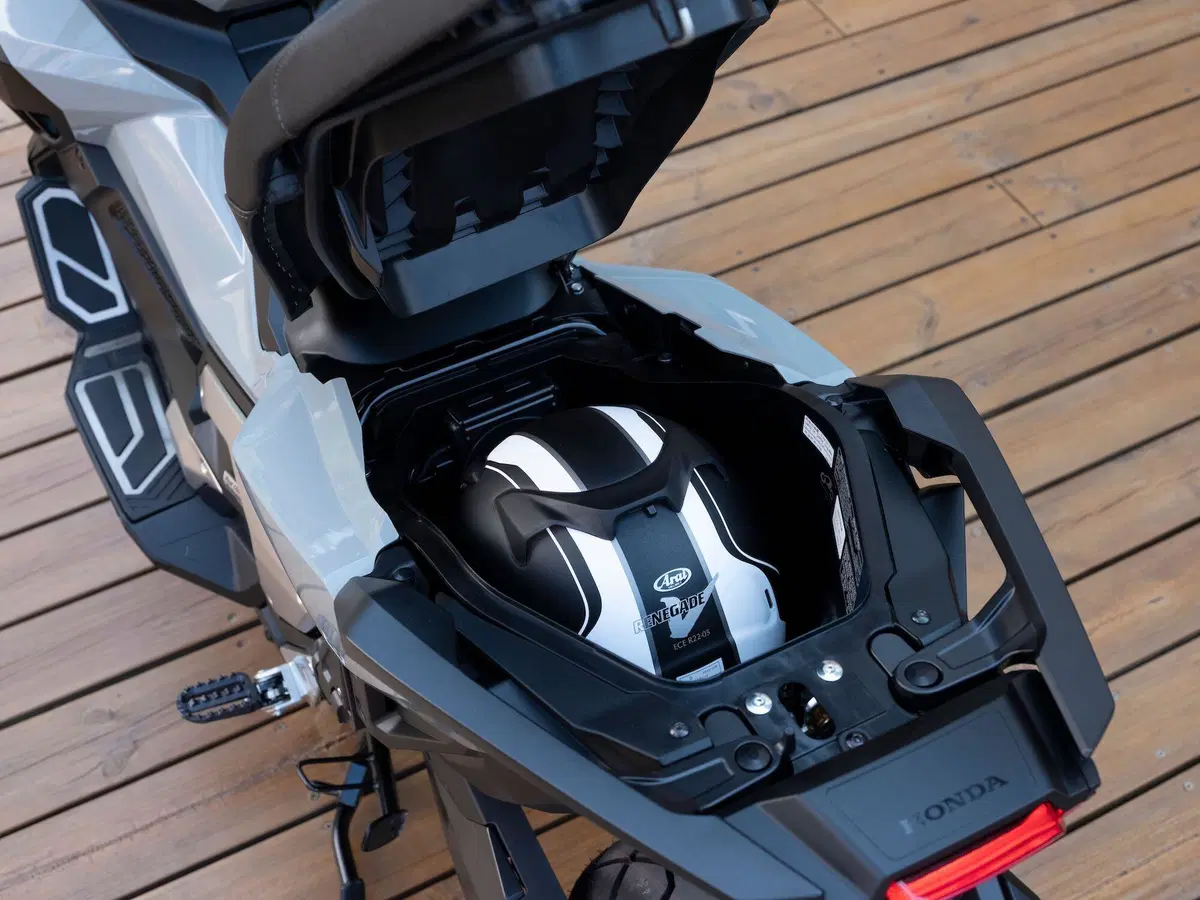 Honda X-ADV 2021 (2)
