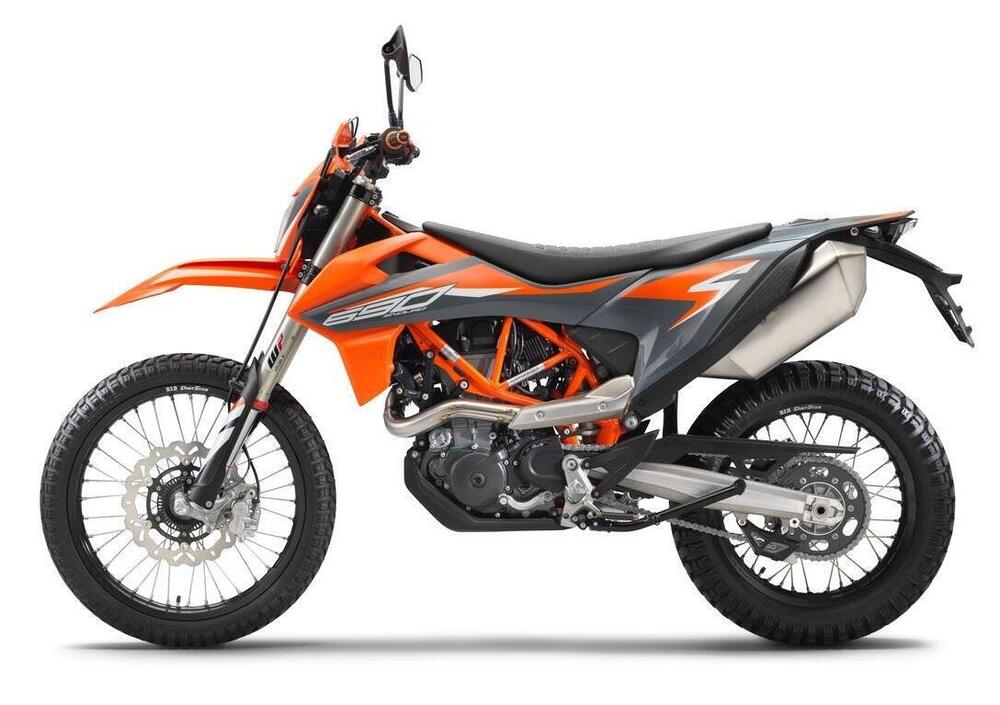 KTM 690 Enduro R (2021) (4)