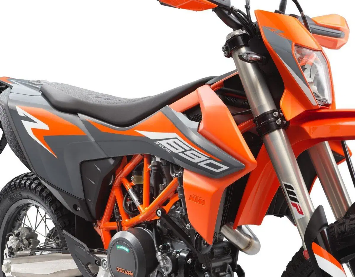KTM 690 Enduro 690 Enduro R (2021) (6)