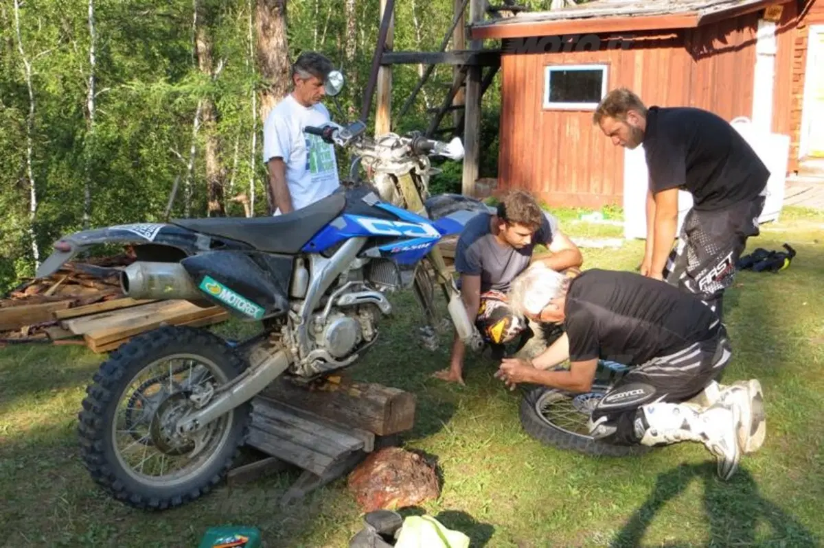 Viaggi in moto. Raid enduro in Mongolia (46)