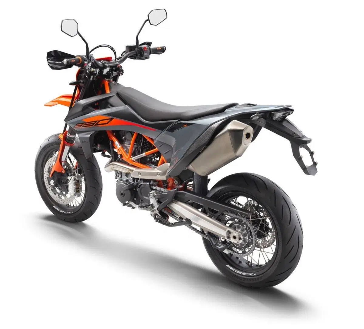 KTM 690 ENDURO R e KTM 690 SMC R 2021: foto e scheda tecnica (5)
