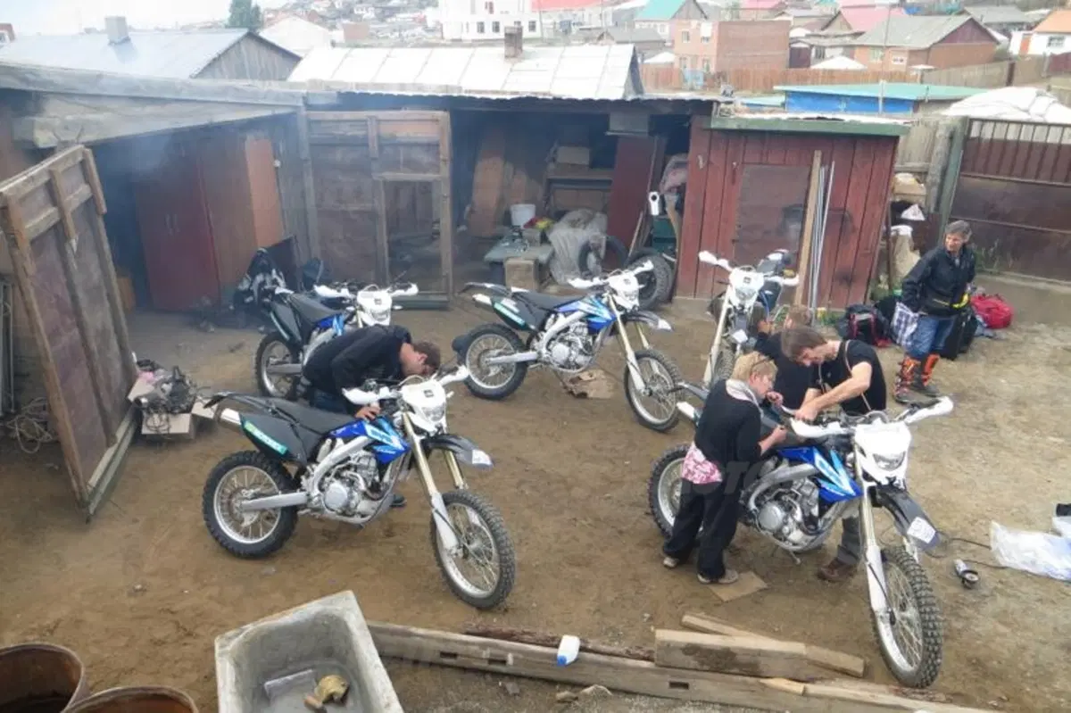 Viaggi in moto. Raid enduro in Mongolia (101)