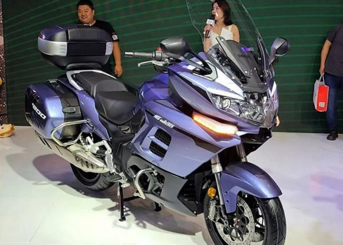 Nuova Benelli 1200 GT presentata ufficialmente in Cina (3)