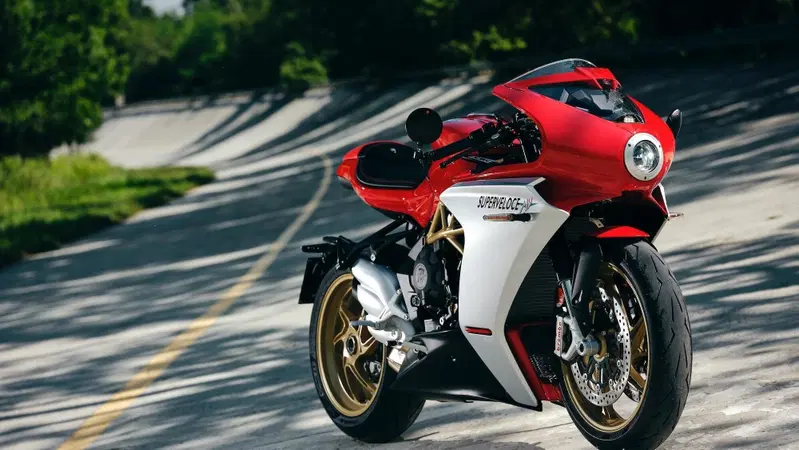 "Inside MV Agusta: come nasce una Superveloce 800" 