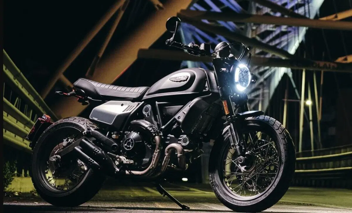 Ducati Scrambler 800 Scrambler 800 Night Shift (2021 - 22) (2)
