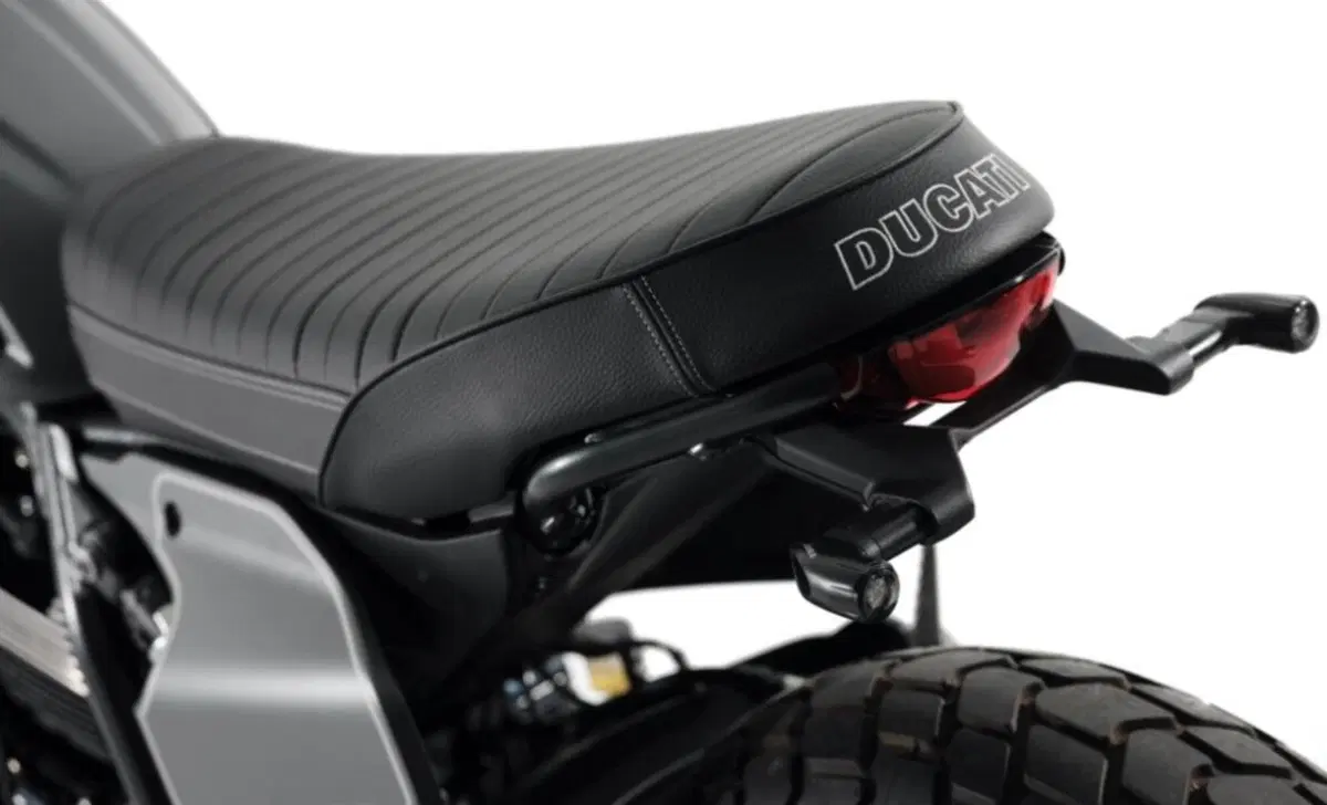 Ducati Scrambler 800 Scrambler 800 Night Shift (2021 - 22) (8)