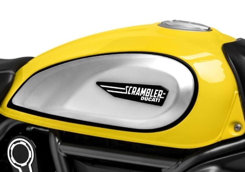 2020 DUCATI Scrambler 800 ICON YELLOW with 338 miles  Used Motorbikes  Dealer Macclesfield  Donington Park The Superbike Factory