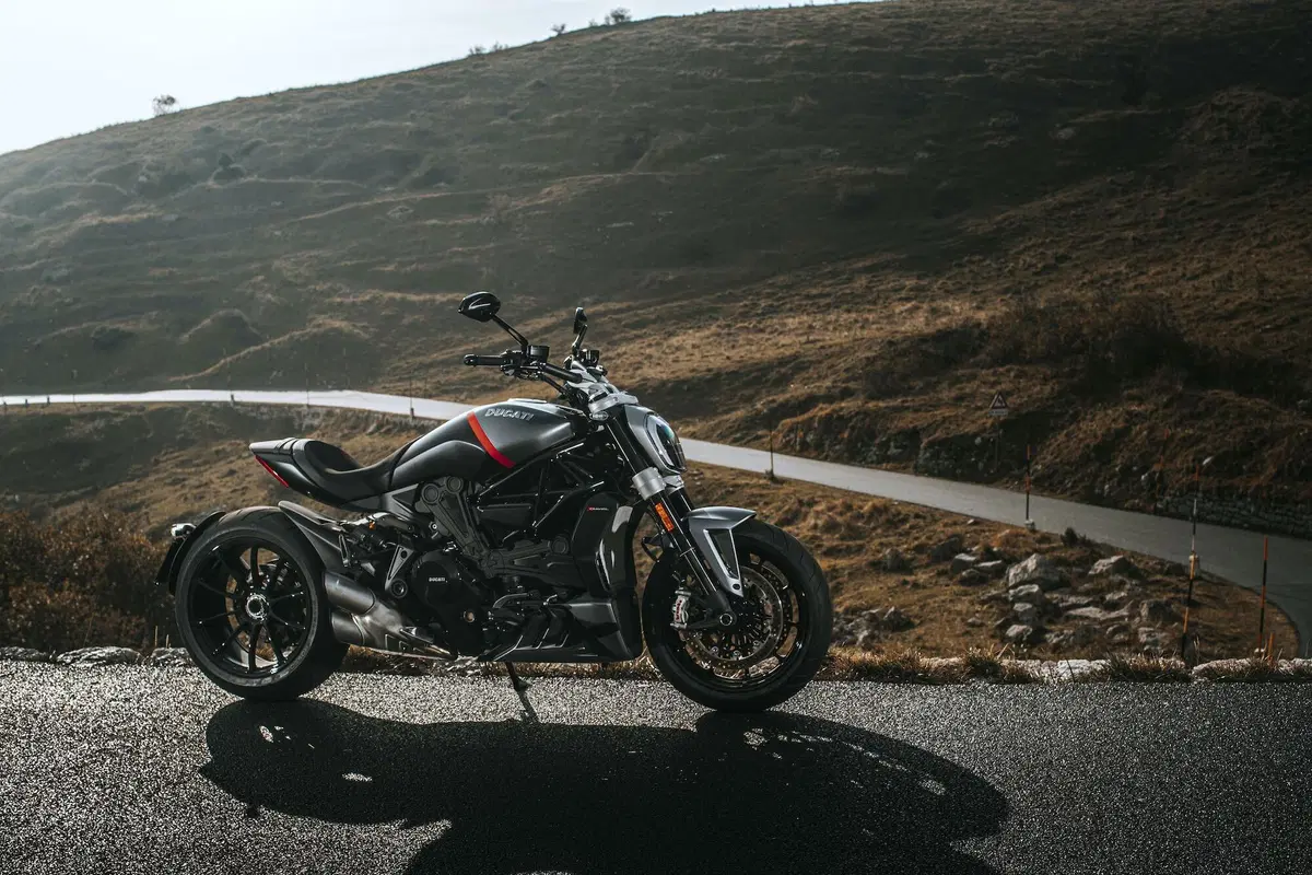 Ducati XDiavel 1260S Black Star 2021 (3)