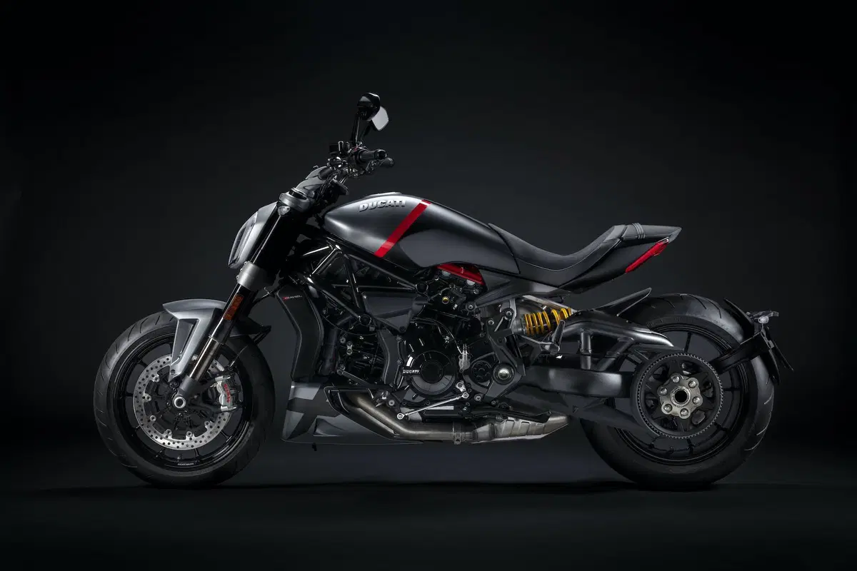 Ducati XDiavel 1260S Black Star 2021 (5)