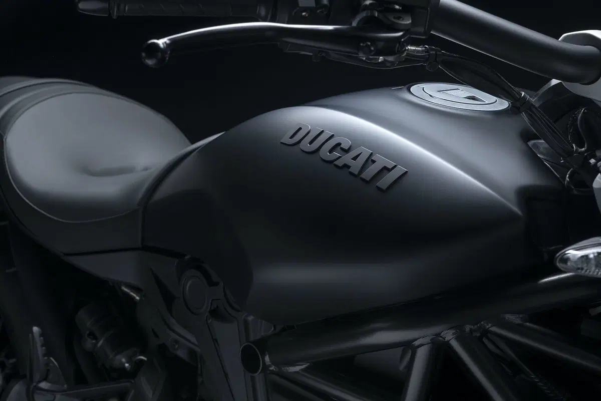 XDiavel 1260 Dark 2021 (11)
