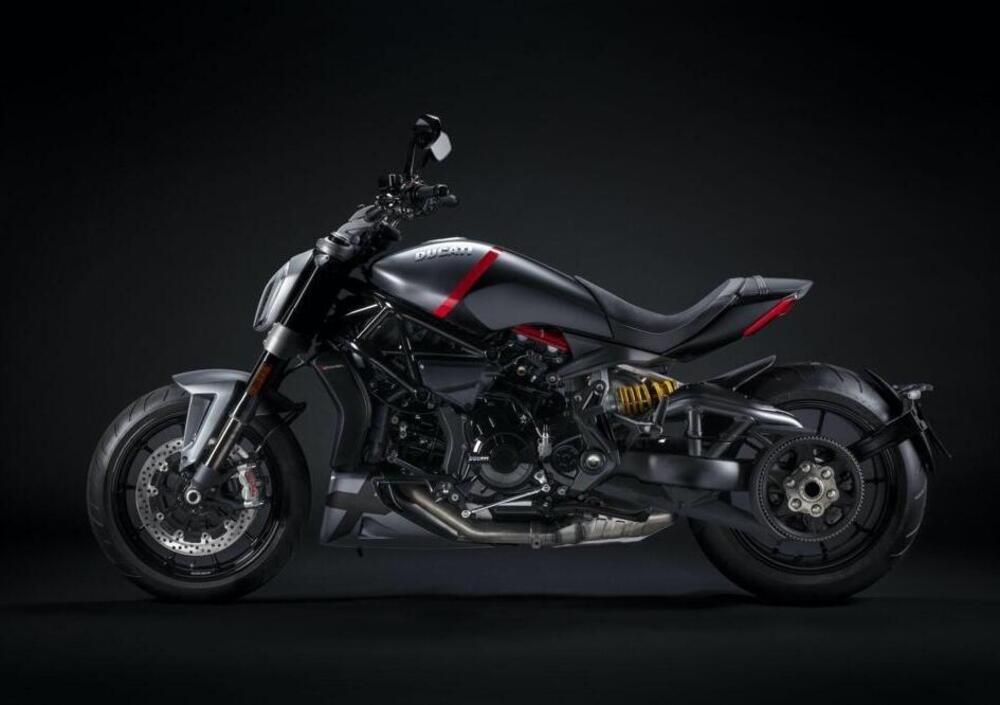 Ducati XDiavel 1262 Black Star (2021) (2)