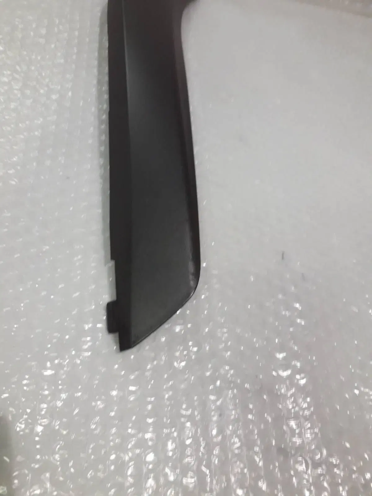 SPOILER INFERIORE DESTRO PIAGGIO BEVERLY (3)