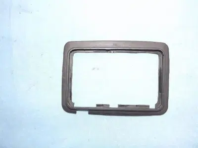 cornice faro Bimota SB4 ?