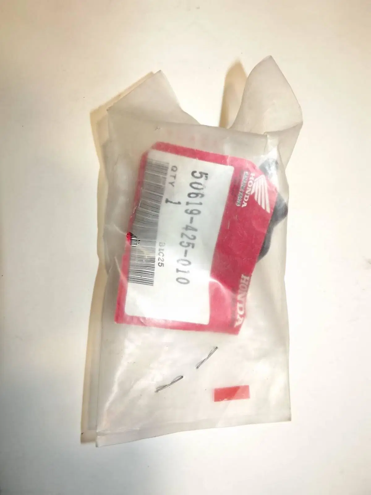 Fermo gommino poggiapiedi Honda (2)