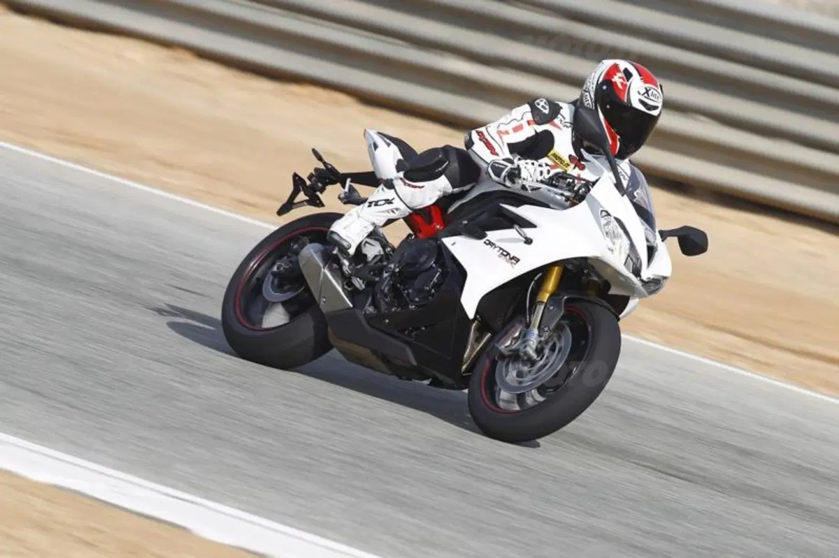 Triumph Daytona 675 2013   