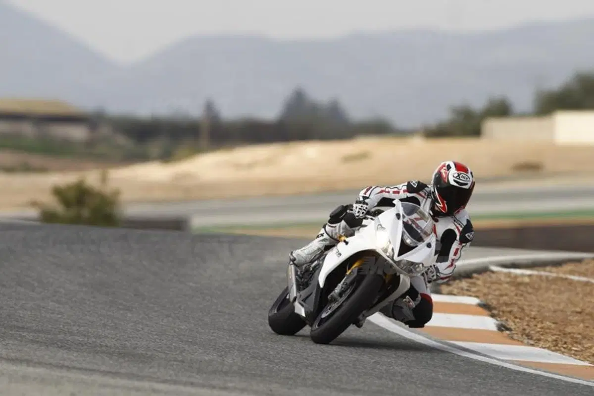 Triumph Daytona 675 2013    (5)