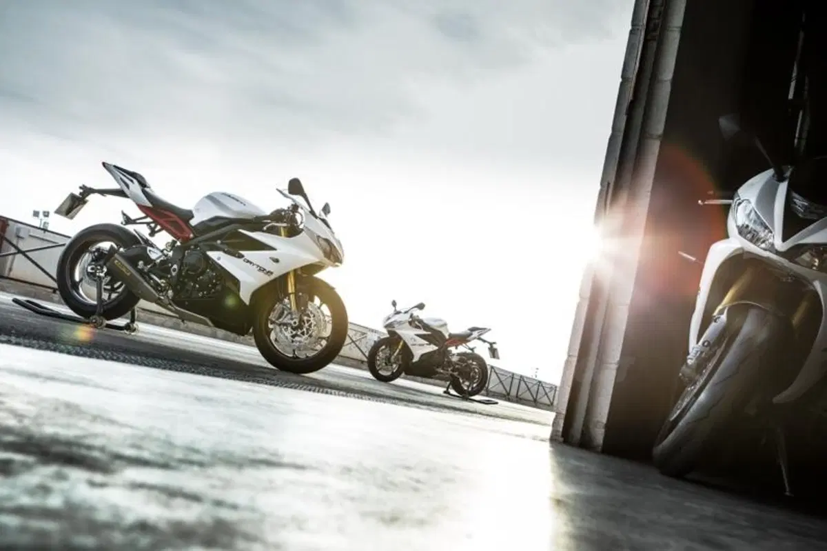 Triumph Daytona 675 2013    (26)