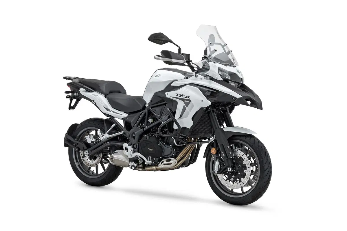 Benelli Leoncino 800, "The Lion Prince" (2)