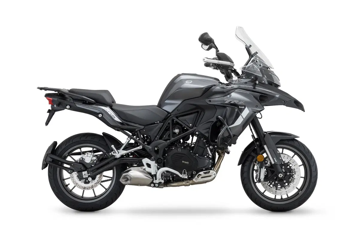 Benelli Leoncino 800, "The Lion Prince" (4)