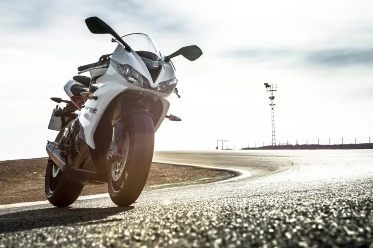 Triumph Daytona 675 2013    (31)