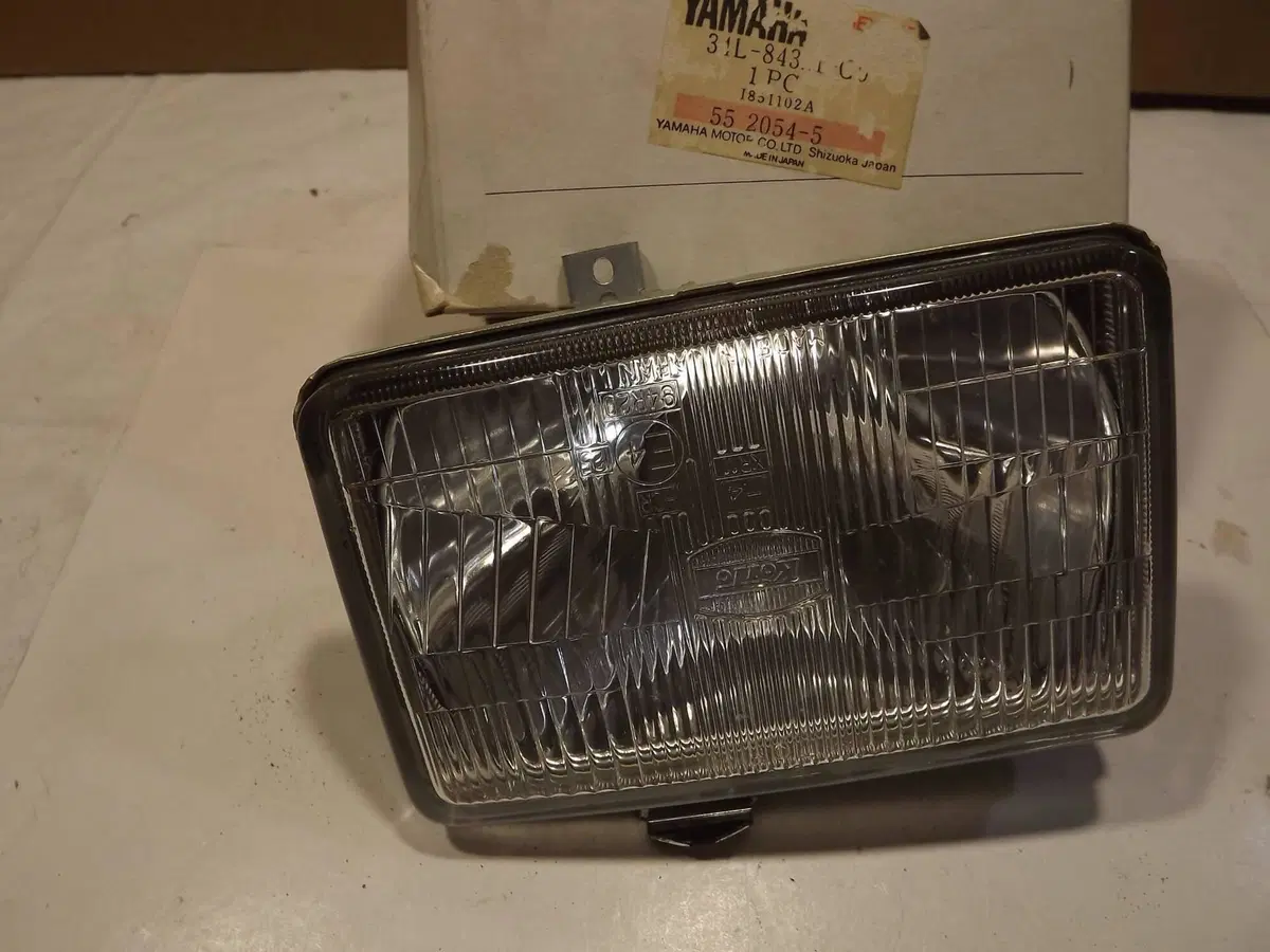 faro anteriore Yamaha (2)