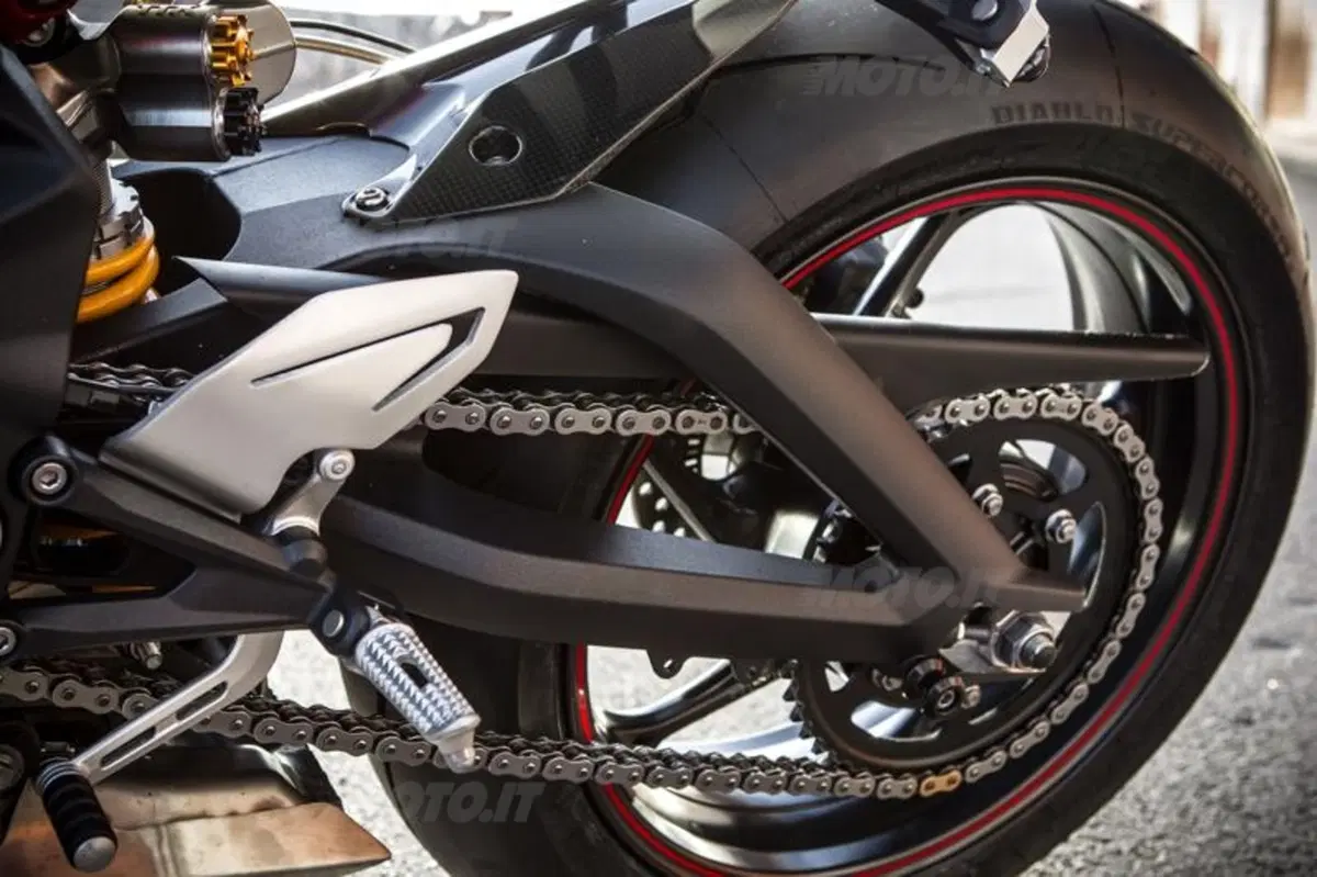Triumph Daytona 675 2013    (77)